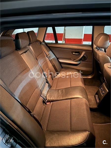 Usado BMW 320 177 CV (130 kW) 2010 Gris / plata Familiar