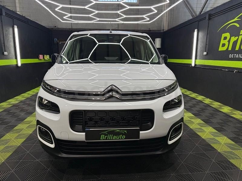 Usado Citroën Berlingo Feel 102 CV (75 kW) 2024 Blanco Monovolumen