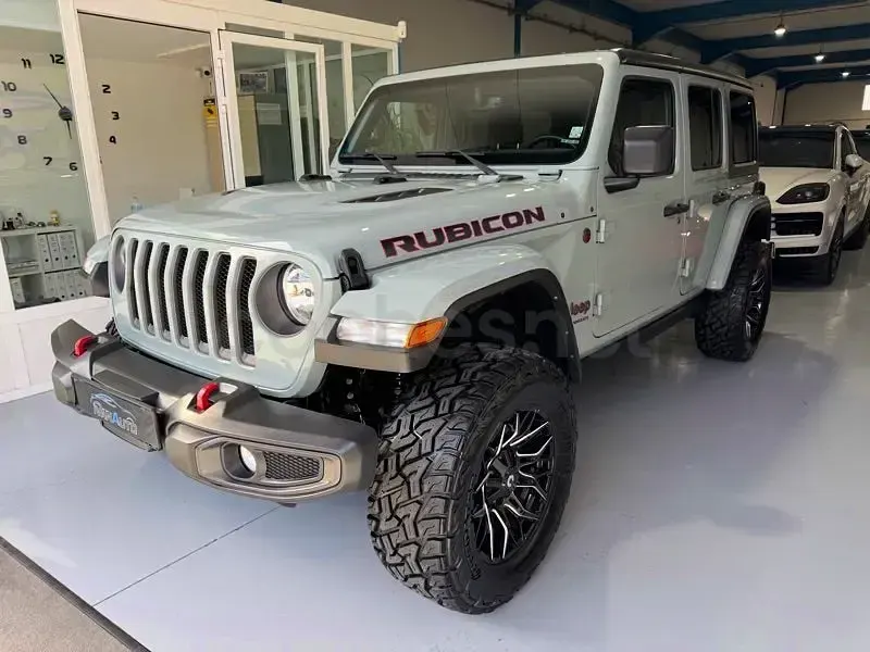 Usado Jeep Wrangler Rubicon 272 CV (200 kW) 2023 Gris / plata SUV
