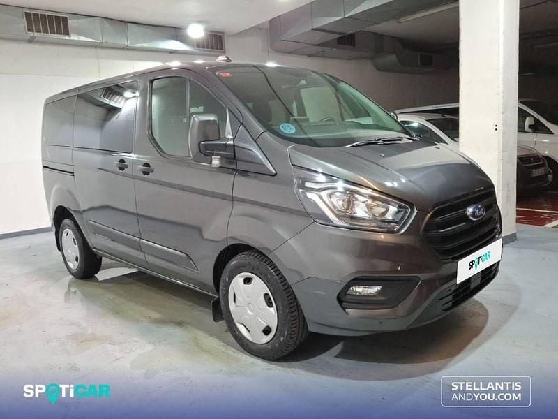 Usado Ford Tourneo Custom Trend 136 CV (100 kW) 2023 Gris Van
