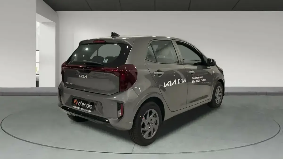 Usado Kia Picanto 63 CV (46 kW) 2024 Gris Utilitario