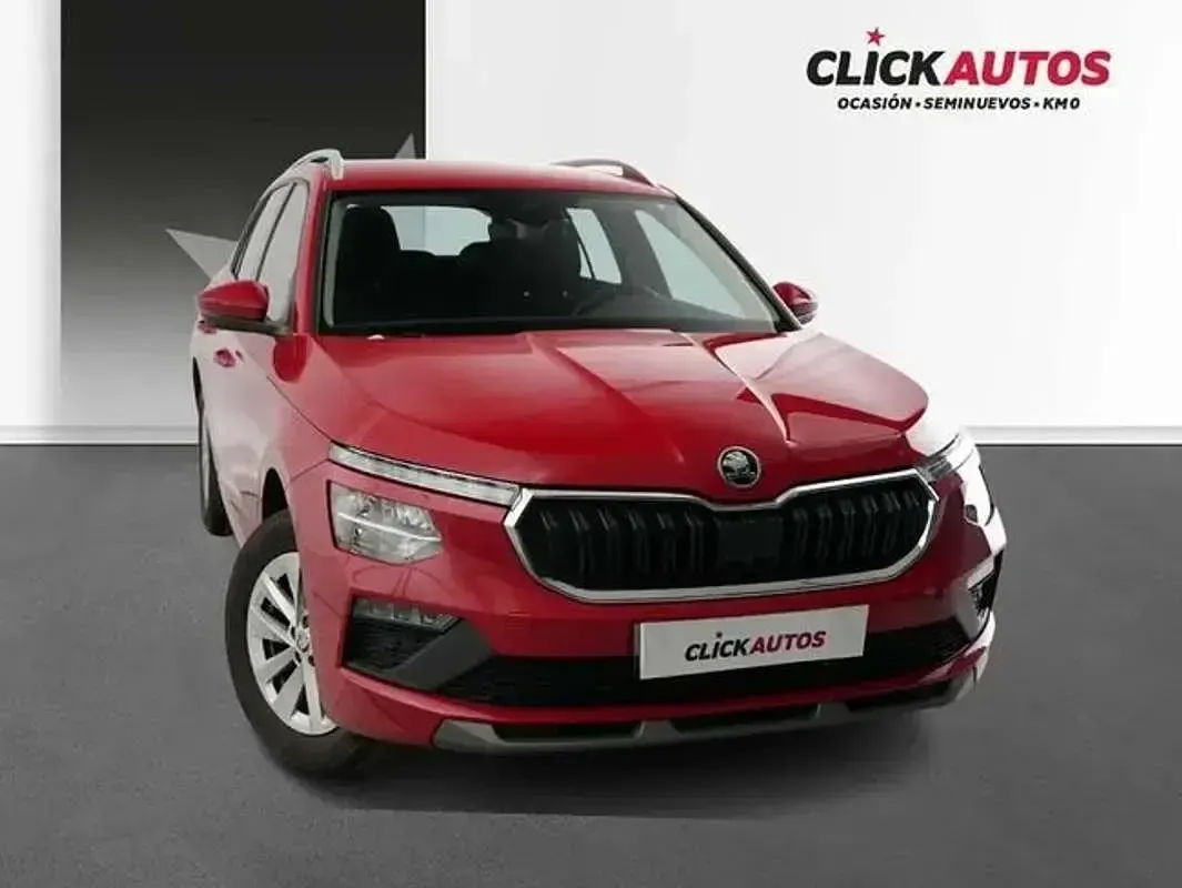 Usado Skoda Kamiq Selection 116 CV (85 kW) 2025 Rojo SUV