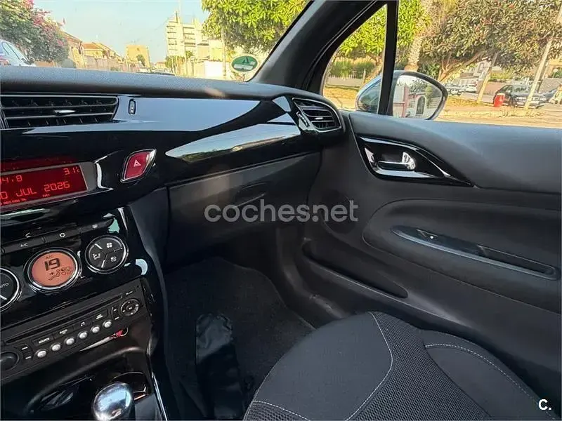 Usado Citroën DS3 Style 120 CV (88 kW) 2010 Gris / plata Utilitario