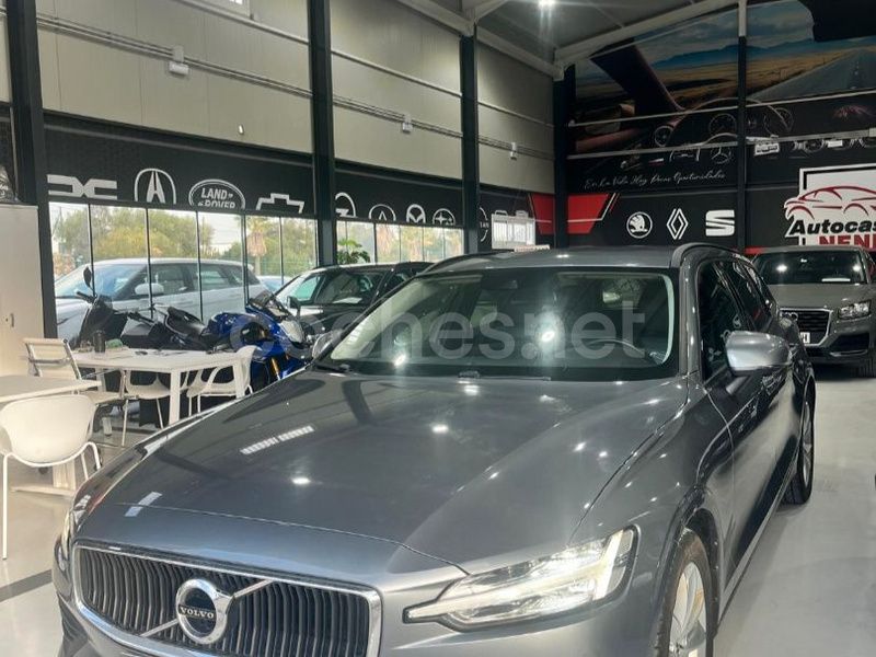 Gris / plata Usado 2019 Volvo V60 Momentum Familiar | 19.799 € (Precio justo) - Imagen 1/4