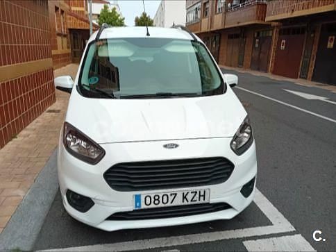 Blanco Usado 2019 Ford Tourneo Courier Trend Monovolumen | 12.750 € (Precio justo) - Imagen 1/4