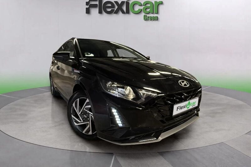 Negro Usado 2024 Hyundai i20 Berlina | 16.990 € (Buen precio) - Imagen 1/4
