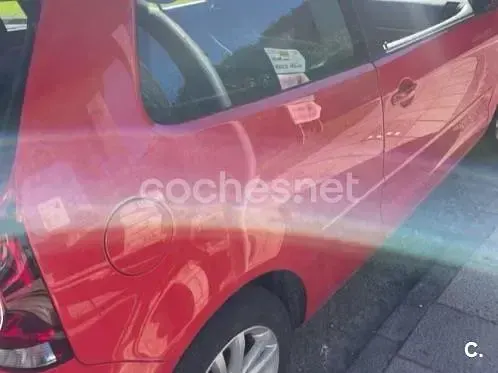 Usado VW Polo Edition 80 CV (58 kW) 2007 Rojo Utilitario