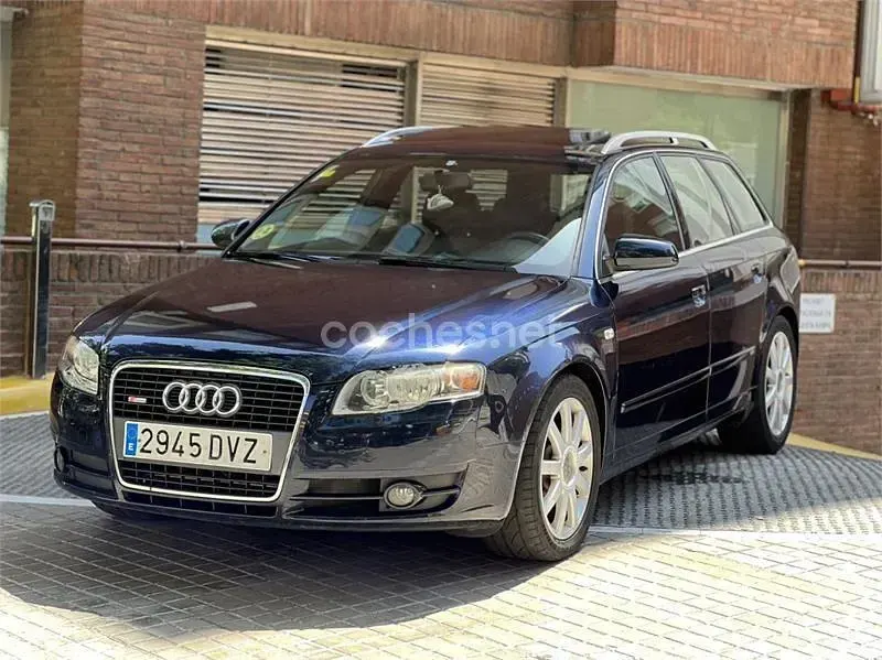 Usado Audi A4 S-Line 140 CV (102 kW) 2006 Azul Familiar