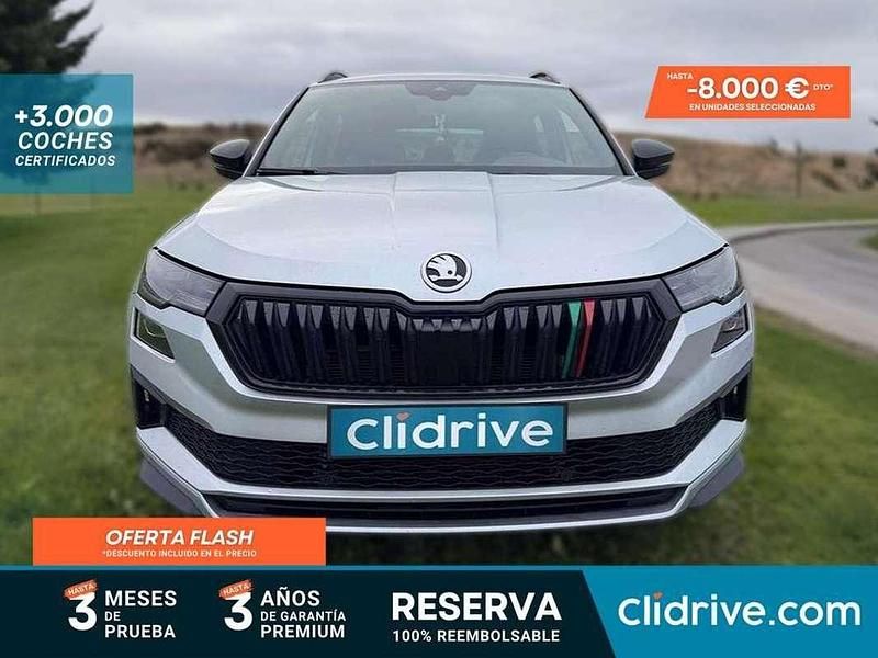 Usado Skoda Karoq SportLine 150 CV (110 kW) 2022 Gris SUV