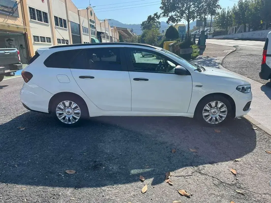 Usado Fiat Tipo Business 120 CV (88 kW) 2018 Blanco Utilitario