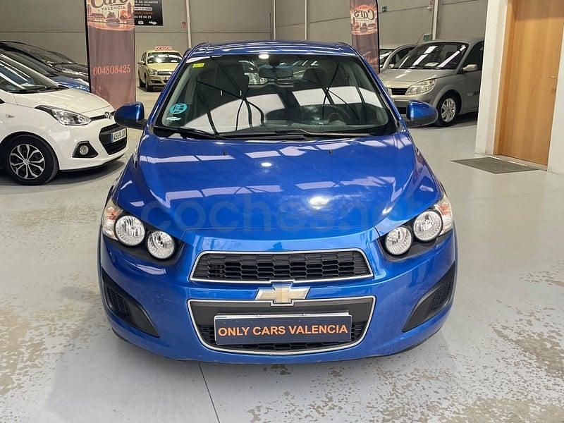Usado Chevrolet Aveo LT 86 CV (63 kW) 2014 Azul Berlina