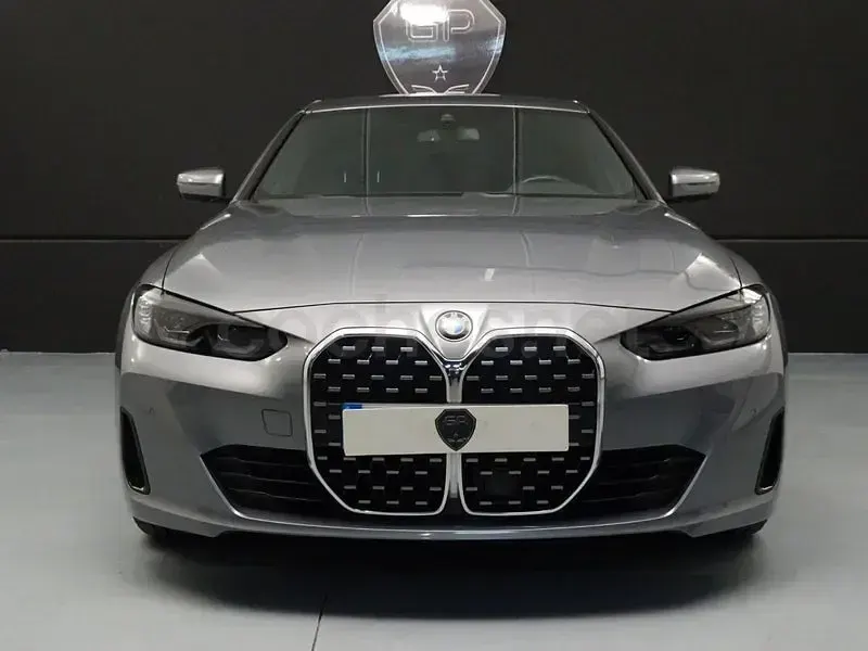 Usado BMW 420 Gran Coupé Sport Line 184 CV (135 kW) 2022 Gris / plata Coupe