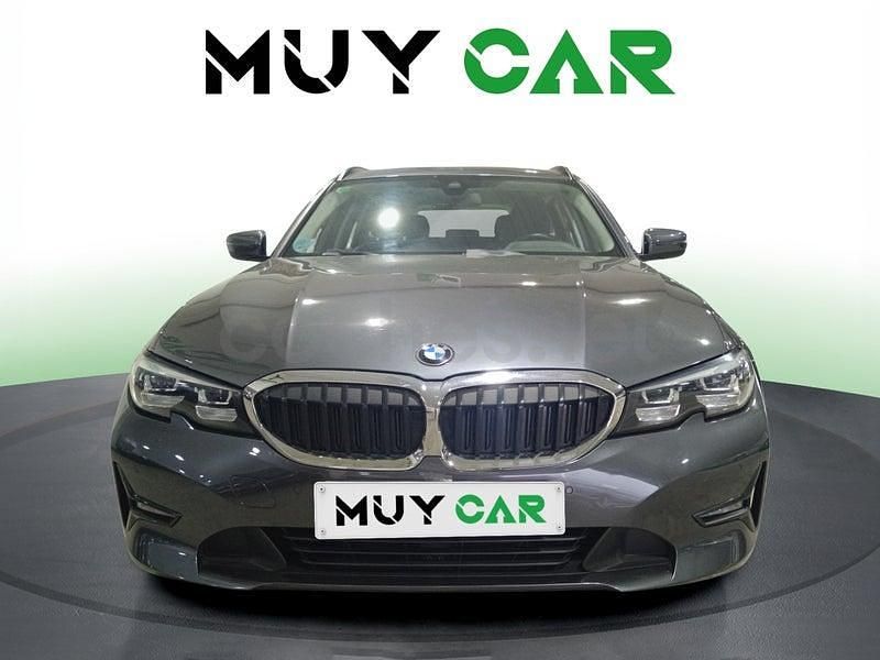 Usado BMW 318 150 CV (110 kW) 2019 Gris / plata Familiar
