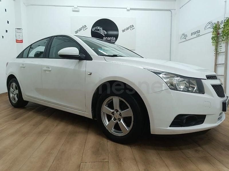 Usado Chevrolet Cruze LS 124 CV (91 kW) 2011 Blanco Berlina