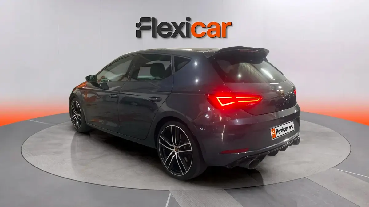 Usado Seat Leon CUPRA 290 CV (213 kW) 2019 Gris Berlina