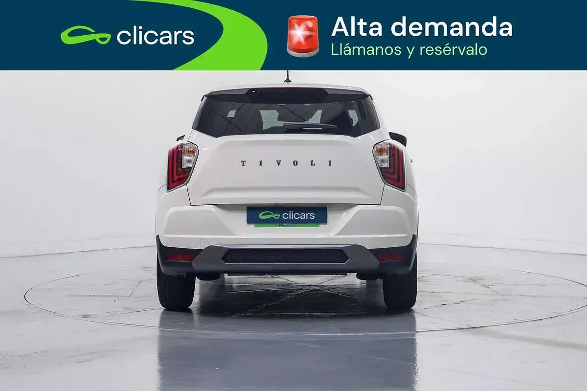 Usado SsangYong Tivoli 163 CV (119 kW) 2024 Blanco SUV