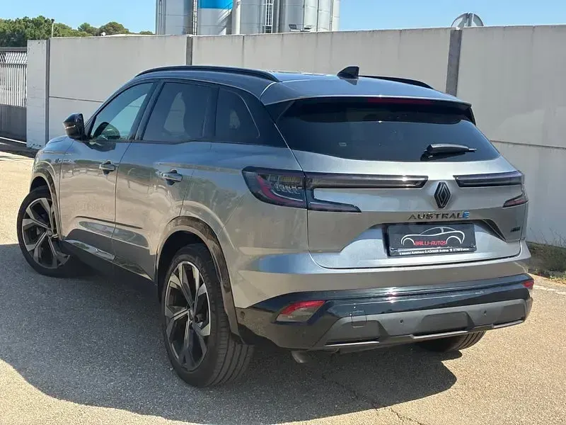 Usado Renault Austral Techno Esprit Alpine 200 CV (147 kW) 2025 Gris / plata SUV