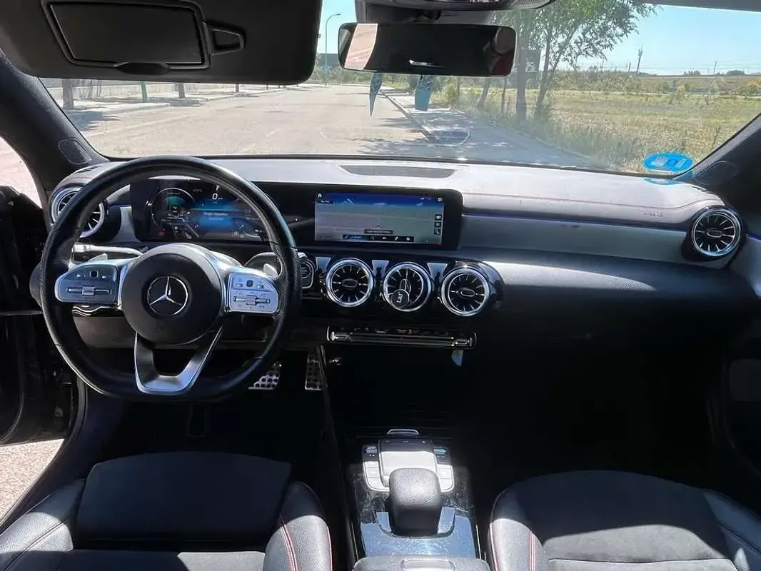 Usado Mercedes CLA250e 218 CV (160 kW) 2023 Negro Coupe