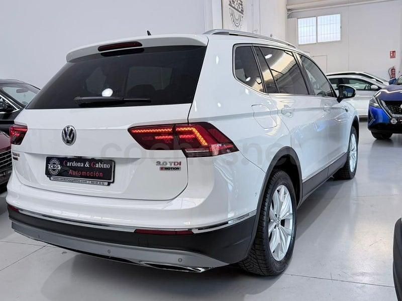 Usado VW Tiguan Allspace Sportline 190 CV (139 kW) 2018 Blanco SUV