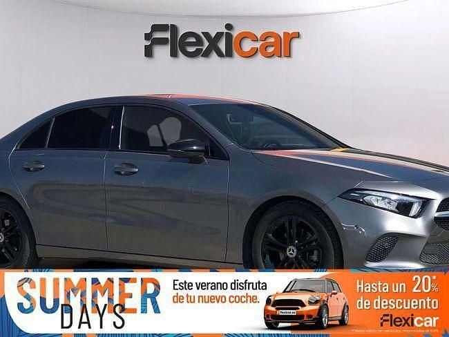 Gris / plata Usado 2019 Mercedes A180 Berlina | 24.990 € (Precio justo) - Imagen 1/4