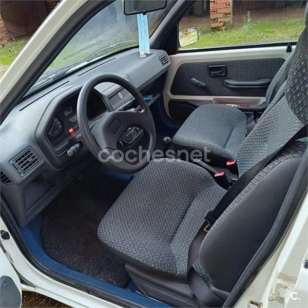 Usado Peugeot 106 60 CV (44 kW) 1993 Blanco Utilitario