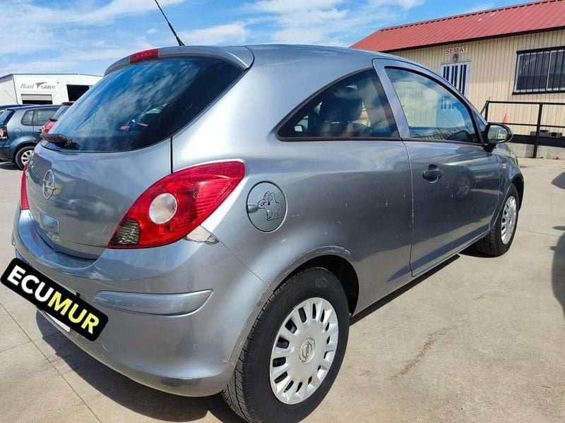 Usado Opel Corsa Essentia 86 CV (63 kW) 2010 Azul Utilitario