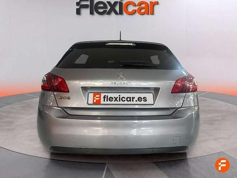 Usado Peugeot 308 Style 131 CV (96 kW) 2020 Gris Utilitario