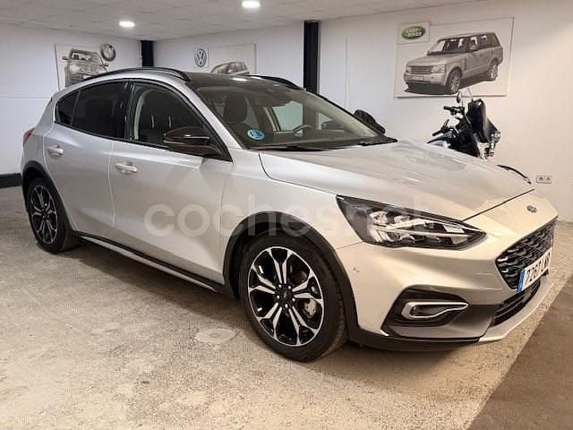 Gris / plata Usado 2021 Ford Focus Active Berlina | 16.490 € (Buen precio) - Imagen 1/4