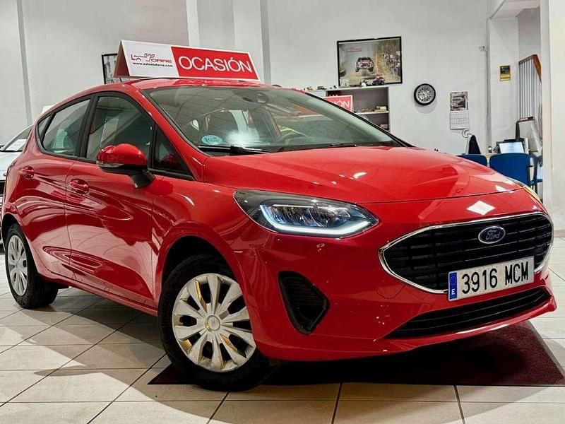 Rojo Usado 2022 Ford Fiesta Trend Utilitario | 11.900 € (Buen precio) - Imagen 1/4