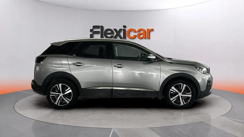 Usado Peugeot 3008 Allure 131 CV (96 kW) 2020 Gris SUV