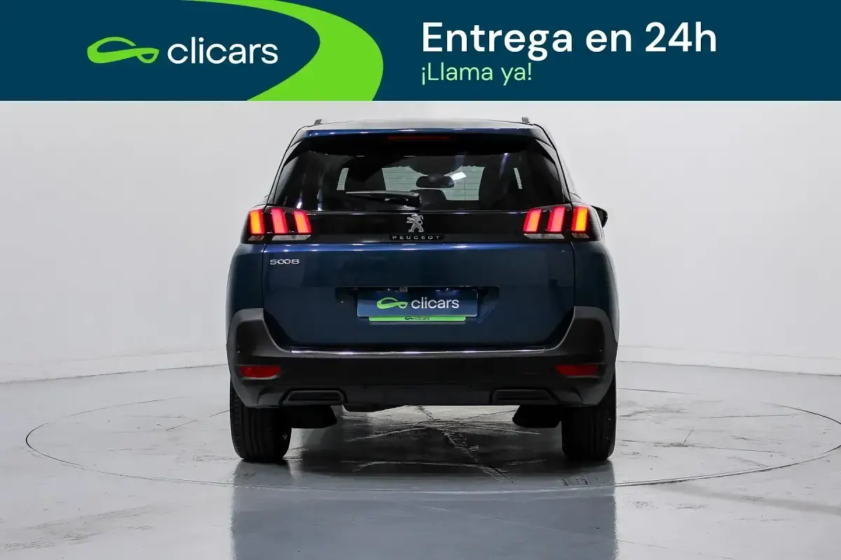 Usado Peugeot 5008 Allure 130 CV (95 kW) 2023 Azul SUV