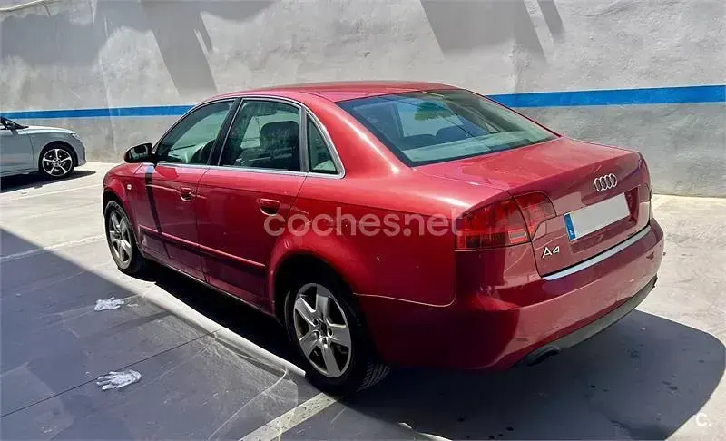 Usado Audi A4 163 CV (119 kW) 2006 Granate Berlina