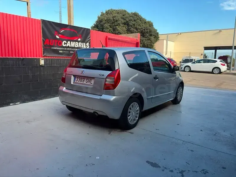 Usado Citroën C2 70 CV (51 kW) 2008 Gris / plata Utilitario