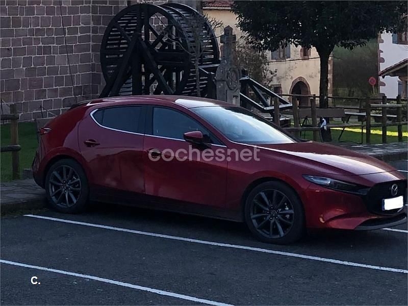 Granate Usado 2019 Mazda 3 Berlina | 19.099 € (Un poco caro) - Imagen 1/4