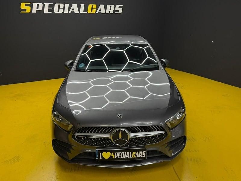 Usado Mercedes A180 136 CV (100 kW) 2021 Gris / plata Berlina