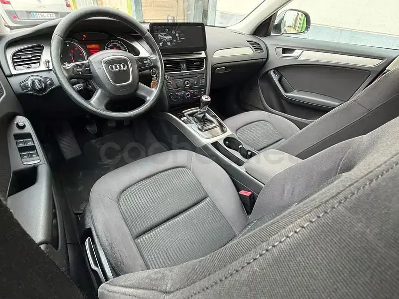 Usado Audi A4 143 CV (105 kW) 2009 Gris / plata Berlina