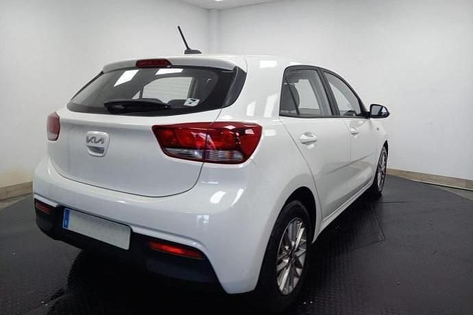 Usado Kia Rio 100 CV (73 kW) 2021