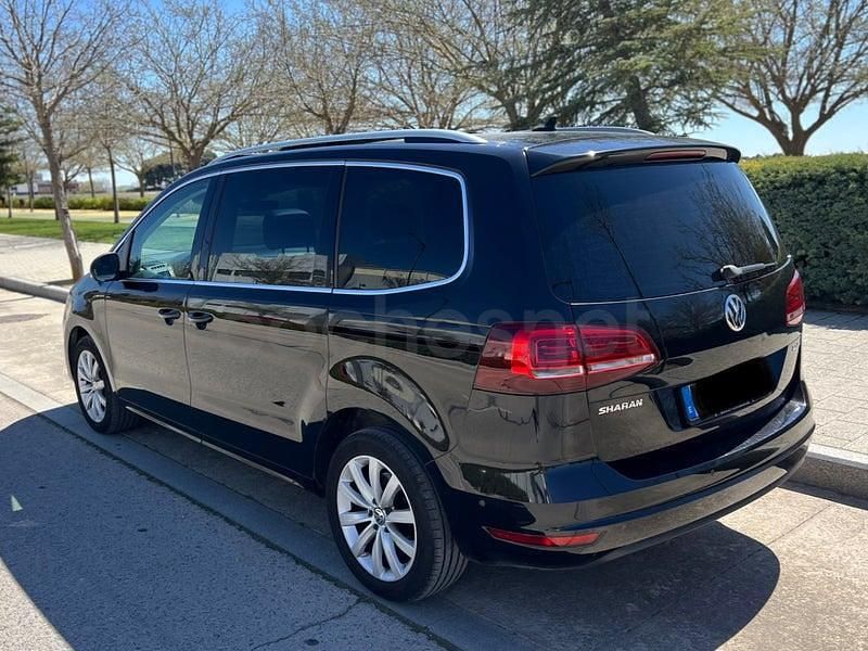 Usado VW Sharan Sportline 150 CV (110 kW) 2018 Negro Monovolumen