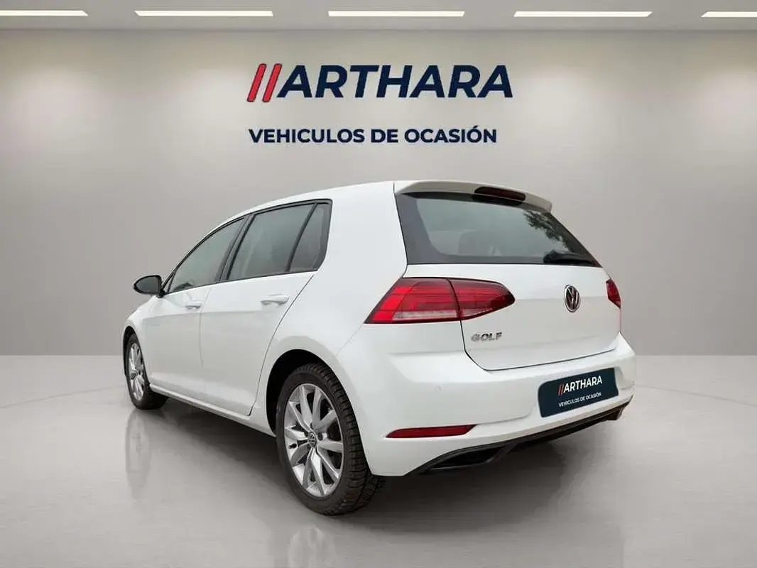 Usado VW Golf VII Edition 116 CV (85 kW) 2020 Blanco Utilitario