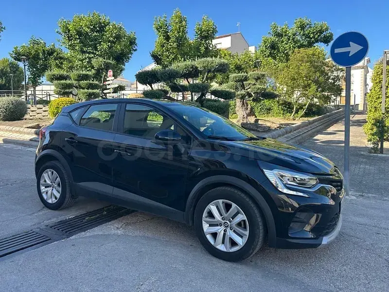 Usado Renault Captur Evolution 160 CV (117 kW) 2023 Negro SUV
