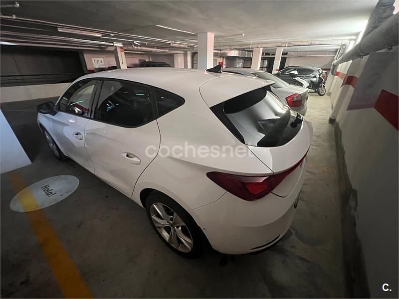 Usado Seat Leon FR 150 CV (110 kW) 2025 Blanco Berlina