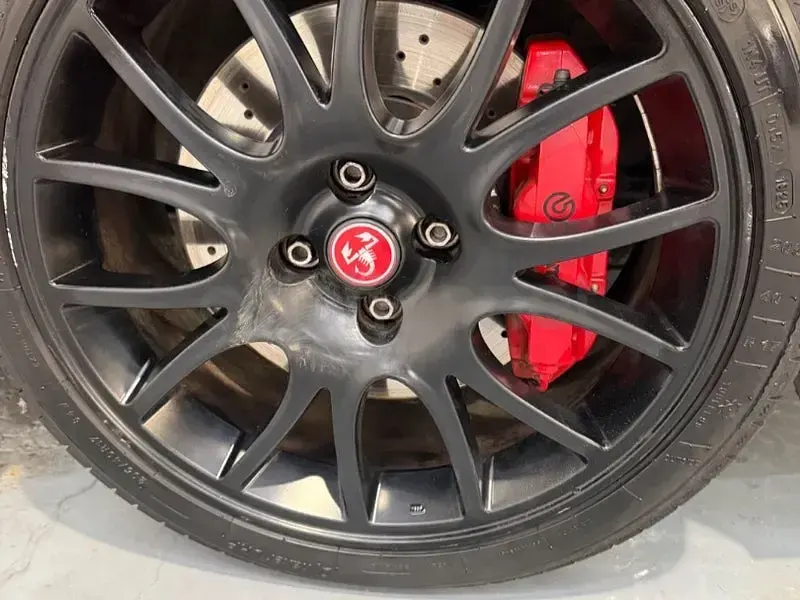 Usado Abarth 595 Competizione 180 CV (132 kW) 2016 Granate Berlina