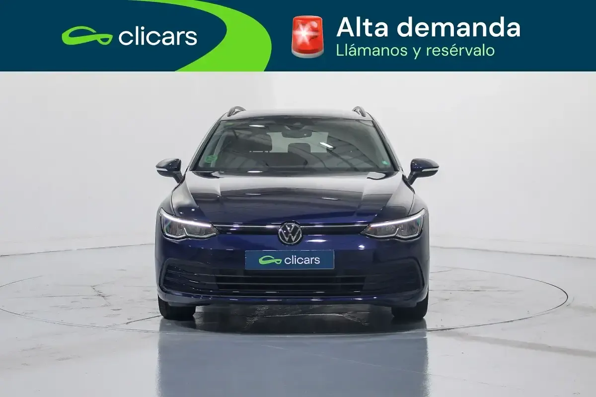 Usado VW Golf VIII Life 115 CV (84 kW) 2026 Azul Familiar