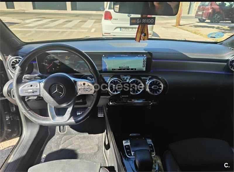 Negro Usado 2019 Mercedes CLA200 Berlina | 28.500 € (Precio justo) - Imagen 1/4