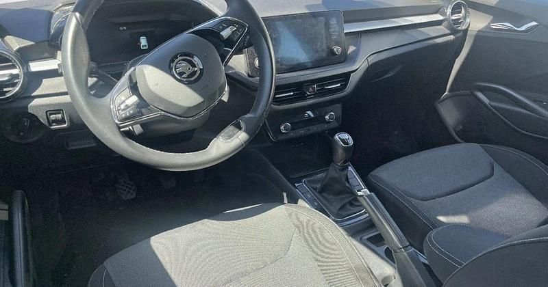 Usado Skoda Fabia 95 CV (69 kW) 2022 Utilitario