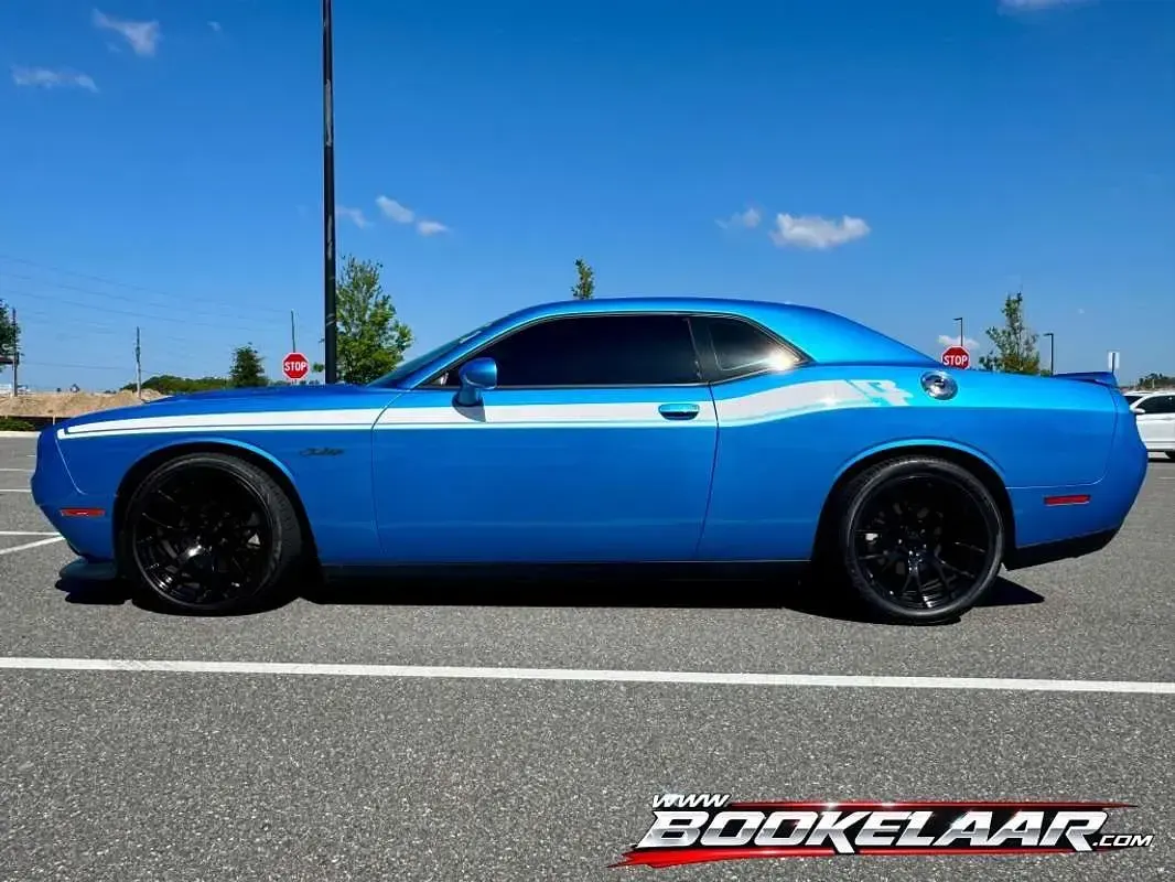 Usado Dodge Challenger 375 CV (275 kW) 2015 Azul Coupe