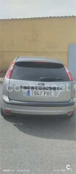 Usado Ford Focus Sport 136 CV (100 kW) 2006 Gris / plata Berlina