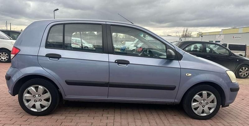 Usado Hyundai Getz 67 CV (49 kW) 2007 Azul Utilitario