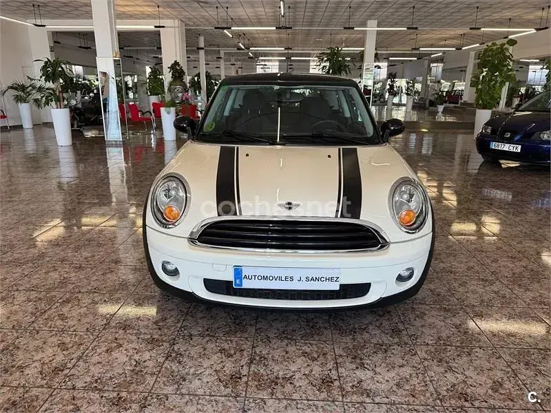 Usado Mini ONE 75 CV (55 kW) 2009 Beige Utilitario