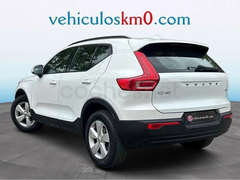 Usado Volvo XC40 Momentum 150 CV (110 kW) 2020 Blanco SUV